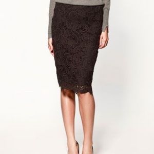 Forever 21 lace knee length skirt - S